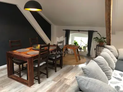 Apartment 105 m², Labin - old town center - 2
