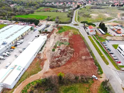 Baugrundstück 8.602 m², Labin - Industriezone