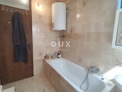 Stan 115 m², Pula Centar - potkrovlje i 4 spavaće sobe - 19