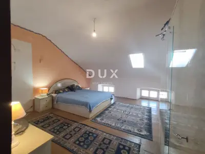 Stan 115 m², Pula Centar - potkrovlje i 4 spavaće sobe - 17