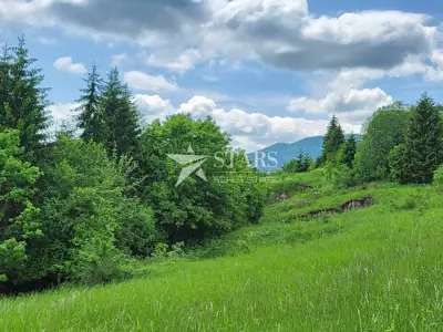Building plot 1,083 m², Vujnovići - by the forest and open view