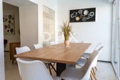 Haus 150 m², Poreč - Pool und Balkon - 3