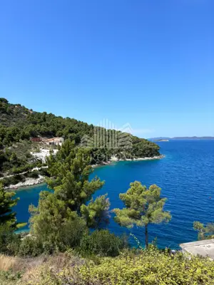 Land 614 m², Sali - sea view and building permit - 2
