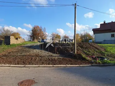 Bauland 682 m², Fužine - Blick auf Bajer - 3