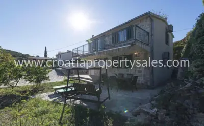 House 100 m², Šolta - 2 floors and privacy - 13