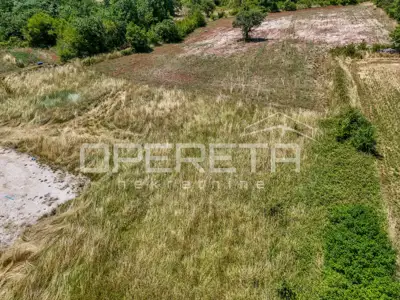 Zemljište, Žminj, građevinska dozvola i ravan teren