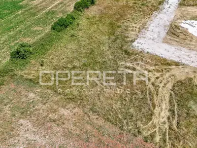 Zemljište, Žminj, građevinska dozvola i ravan teren - 3