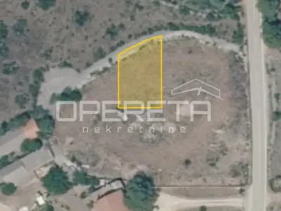 Građevinsko zemljište 421 m², Bilice - blizu Šibenika - 2