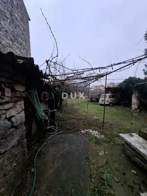 House 130 m², Bale - stone house in the heart of the town - 10