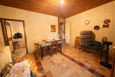 House 130 m², Bale - stone house in the heart of the town