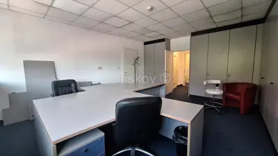 Trnje, Kanal, ausgestattetes Büro 38 m² im 2. Stock eines Geschäftsgebäudes - 3