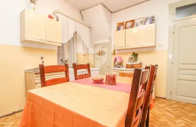 Rovinj, centar, stan na savršenoj lokaciji - 4
