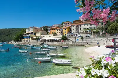 Apartman 53,55 m², Rabac - 20 m od mora i terasa 28,95 m² - 15