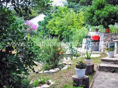 Haus, Brač, 200 m², 2 000 000 € - 5