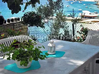 Haus, Brač, 200 m², 2 000 000 € - 2