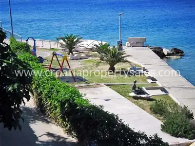 Haus, Brač, 200 m², 2 000 000 € - 3