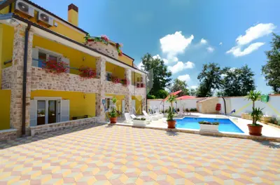 Poreč, okolica, višestambena vila s bazenom! - 3