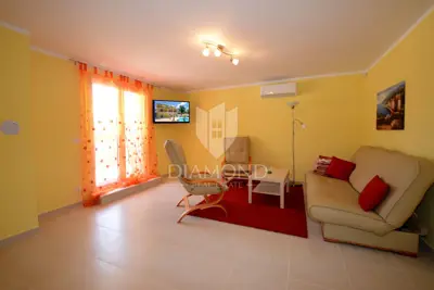 Poreč, okolica, višestambena vila s bazenom! - 8