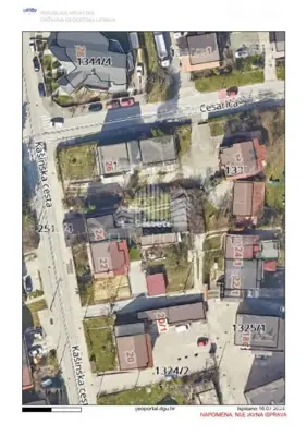Building plot 622 m², Sesvete - center and main street