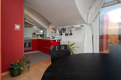 Sesvete, Sesvete, peterosoban stan na odličnoj lokaciji, 140 m² - 4