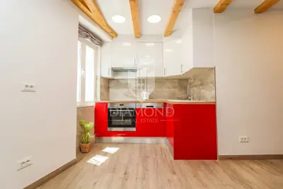 Stan 55 m², Rovinj centar - 2 spavaće sobe - 9
