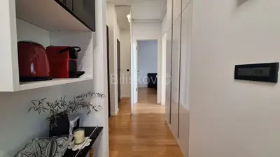 Stan 48 m², Špansko - moderno uređen i garažno parkirno mjesto - 4