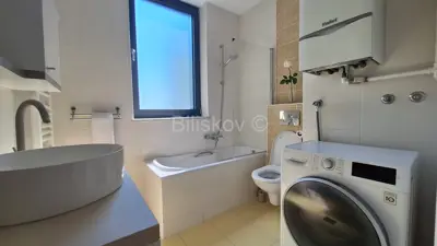 Stan 48 m², Špansko - moderno uređen i garažno parkirno mjesto - 9