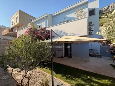 House for sale in Brela, 328 m² - 2