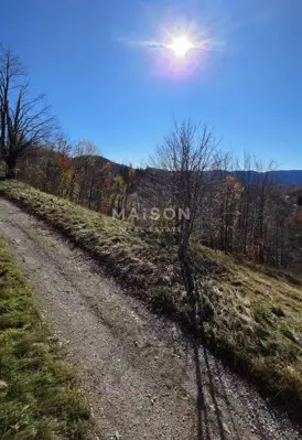 Building plot 5,475 m², Stari Laz - peace and view - 5