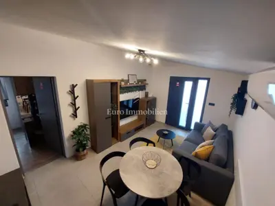 House 311 m², Vir - 4 apartments, 150 m from the sea - 11