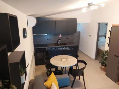 House 311 m², Vir - 4 apartments, 150 m from the sea - 8