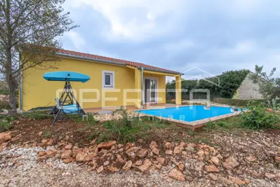 House for sale in Čabrunići, 70 m²