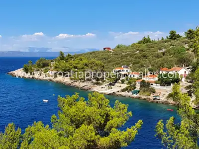 Baugrundstück 2.221 m², Korčula - zweite Reihe zum Meer