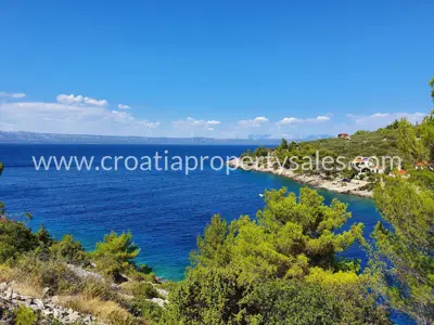 Baugrundstück 2.221 m², Korčula - zweite Reihe zum Meer - 2