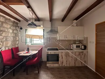 Kamena kuća 105 m², Ston - blizu mora i povijesne jezgre