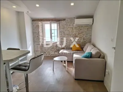 Haus 140 m², Motovun - alte Altstadt und 3 Apartments - 2
