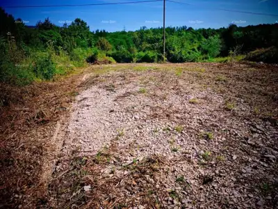 Istra, Kršan, prodajemo dva građevinska zemljišta sa dozvolama. - 4