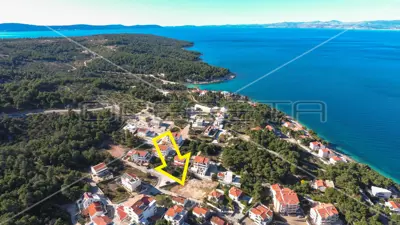 Građevinsko zemljište 1 286 m², Sutivan, 150 m do mora - 13