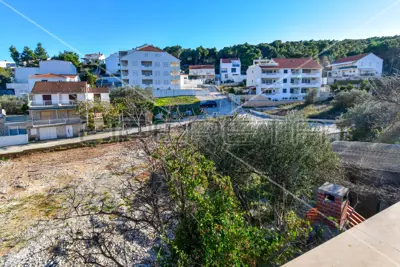 Građevinsko zemljište 1 286 m², Sutivan, 150 m do mora - 16