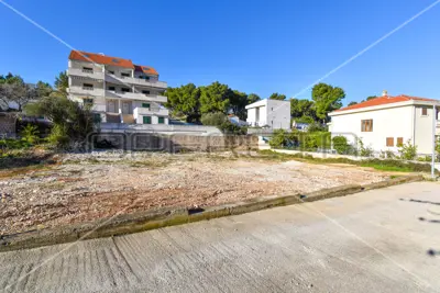 Građevinsko zemljište 1 286 m², Sutivan, 150 m do mora - 5
