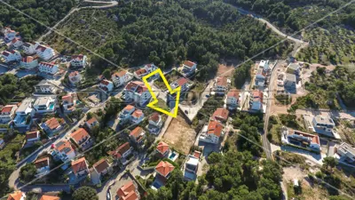 Građevinsko zemljište 1 286 m², Sutivan, 150 m do mora - 9