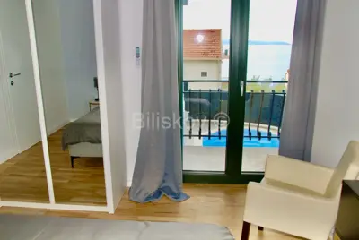 Okrug Gornji, najam do sezone bazen teretana - 14