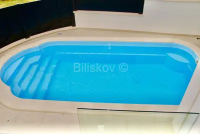 Okrug Gornji, najam do sezone bazen teretana - 19