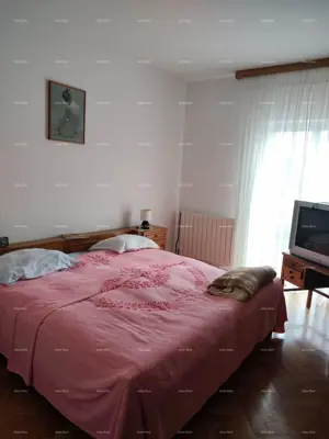 House 225 m², Labin - quiet settlement and yard 872 m² - 2
