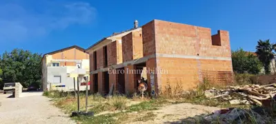 Kuća 135 m², Vrbnik - bazen i roh bau faza - 4