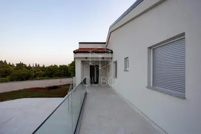 Haus 171 m² in Rovinj, moderne ebenerdige Immobilie mit Pool - 10