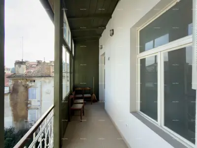 Renovierte Wohnung im Zentrum von Pula! Nur wenige Schritte vom Stadtmarkt entfernt.