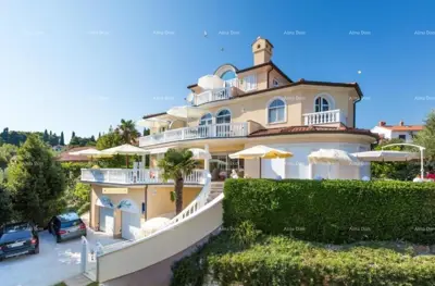 Haus mit Apartments und Pool in Premantura – Meerblick! - 2