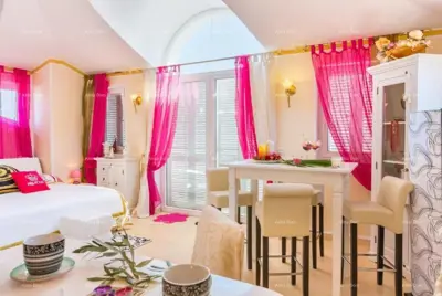 Haus mit Apartments und Pool in Premantura – Meerblick! - 5
