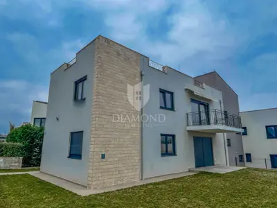 Stan 88 m², Vabriga kod Poreča - krovna terasa 84 m² - 2